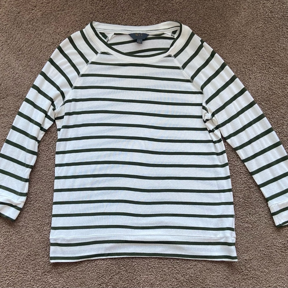 Mix By 41 Hawthorn Arnold 3/4 Sleeve Raglan Knit Top. Size L. NWOT. Never worn.